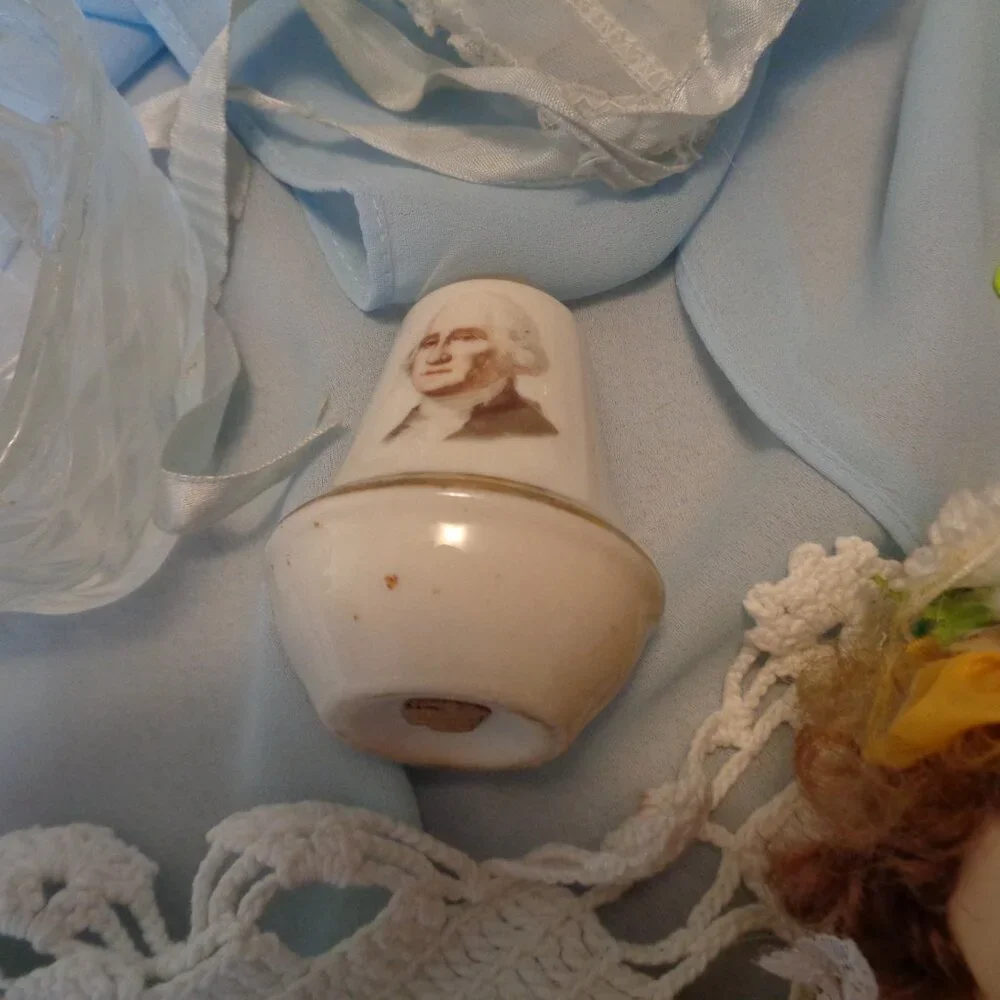DOLLIE GLASS BASKET WASHINGTON SALT DOILY DODADS ETC LOT